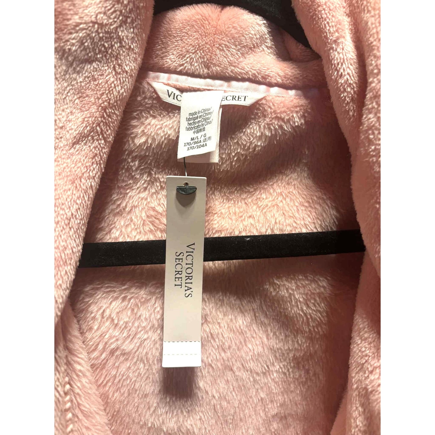 ONLY ONE!!! Ultra Soft Plush Lounge Robe by Victoria’s Secret Pink – M/L