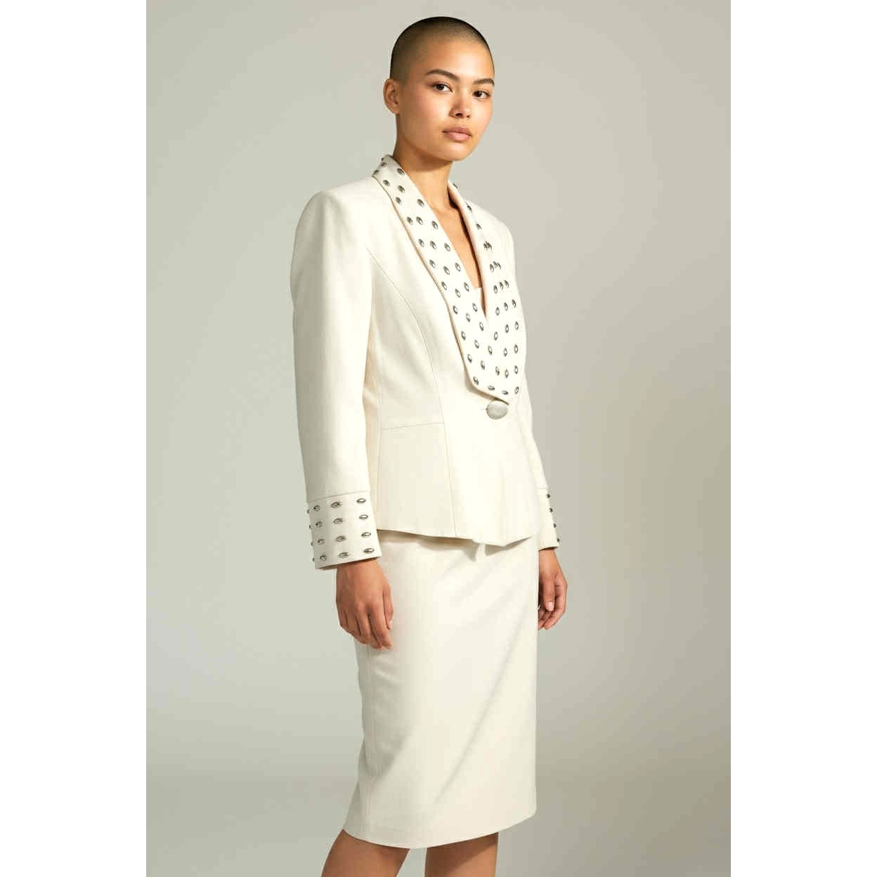 ONLY ONE!!! Vintage Chetta B Cream Grommet-Detail Skirt Suit ~ Size 8