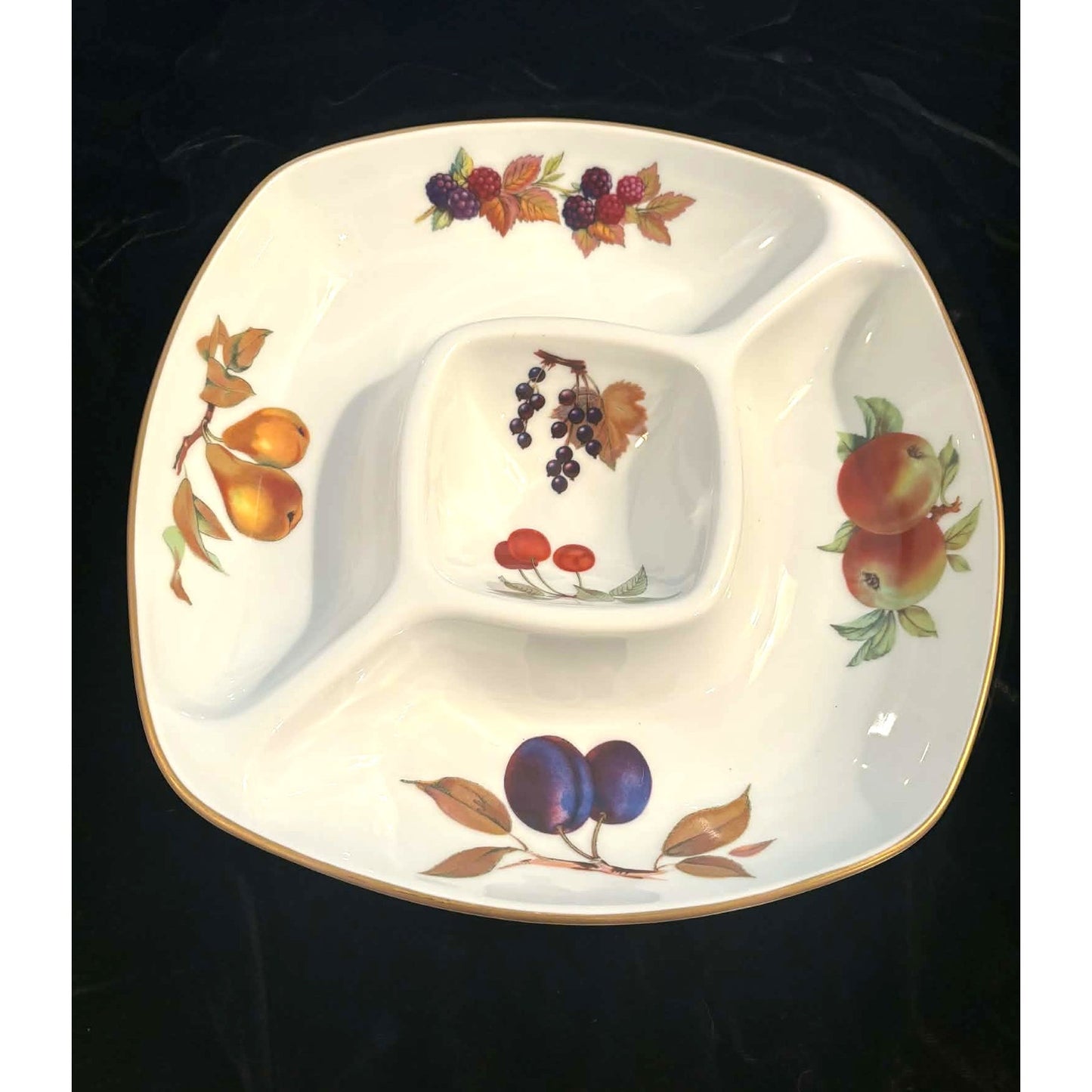 ONLY ONE!!! Royal Worcester Evesham Divided Relish Tray 1961 Made England