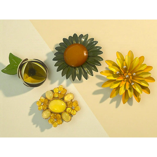 ONLY ONE!!! Vintage Floral Brooch Pin Set Yellow & Green