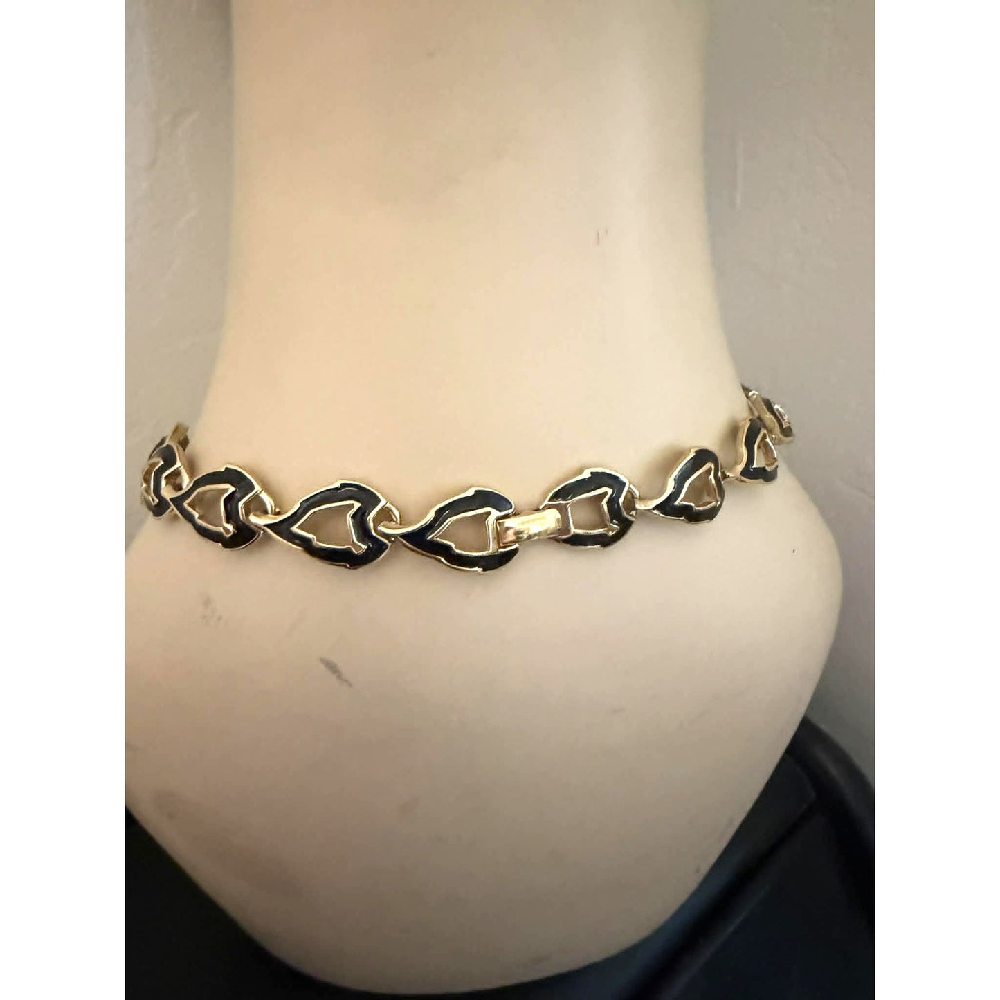 Vintage Trifari Black Enamel Gold Tone Necklace 18”