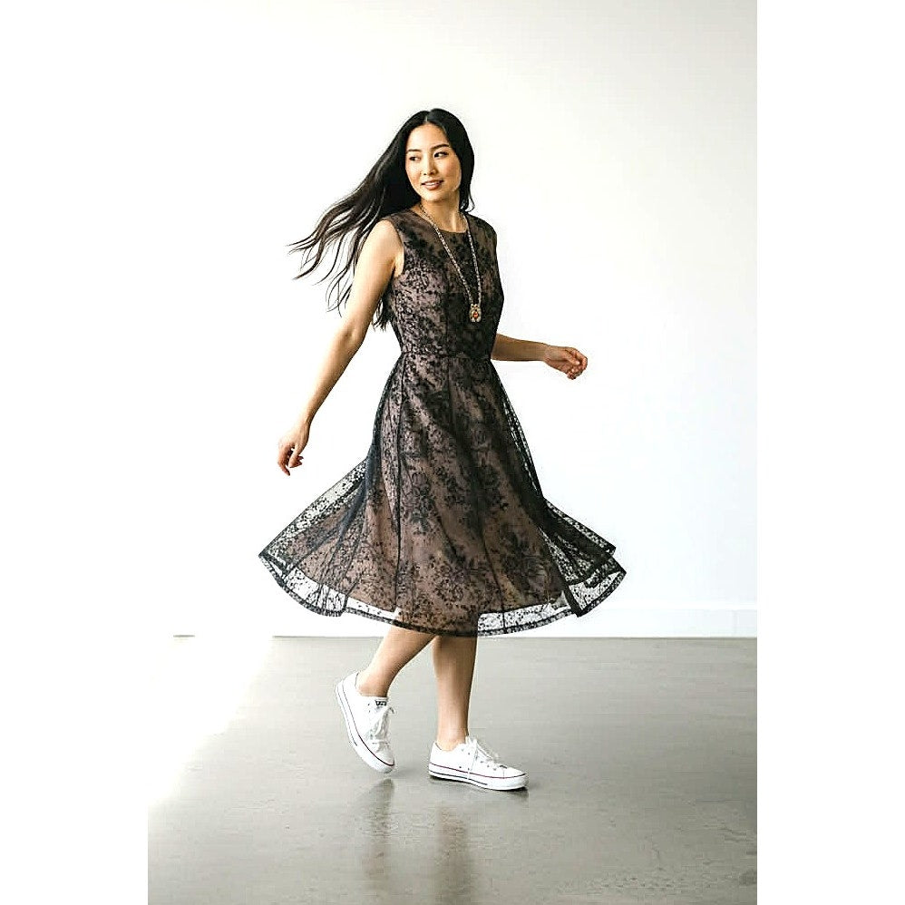 ONLY ONE!!! Vintage 1950s Black Flocked Tulle Cocktail Dress ~ Size S/M