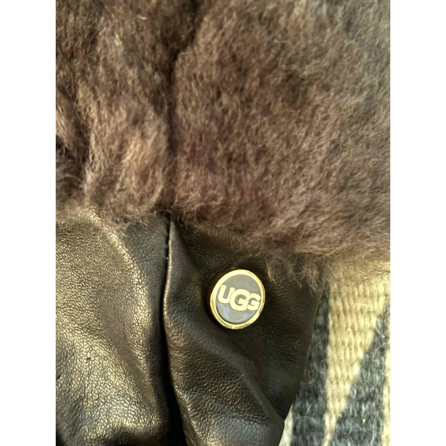 ONLY ONE!!! UGG Women's Leather Genuine Shearling Trim Tech Brown Driving Gloves ~ Size S