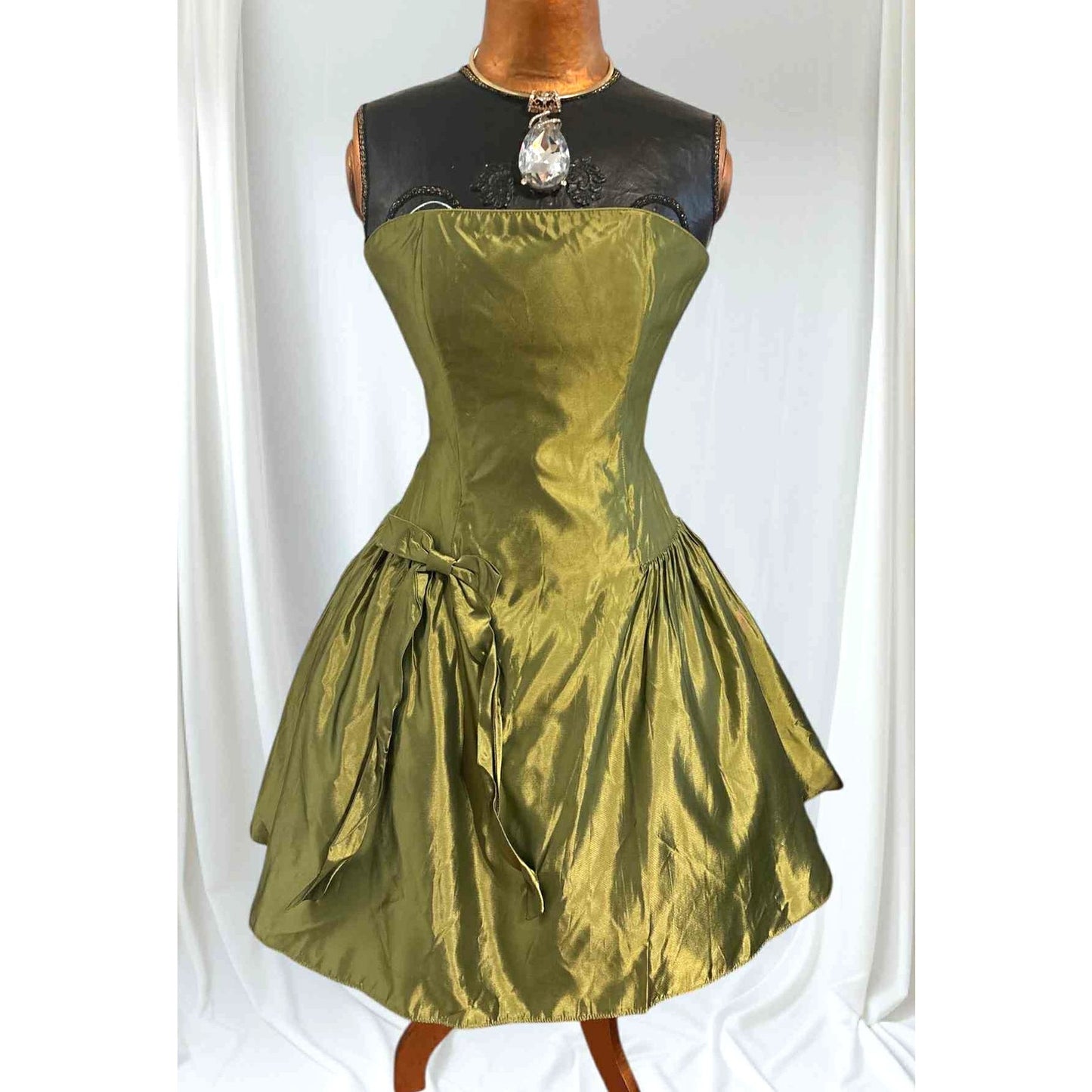ONLY ONE!!! Vintage Jessica McClintock Green Taffeta Strapless Party Dress Size 8