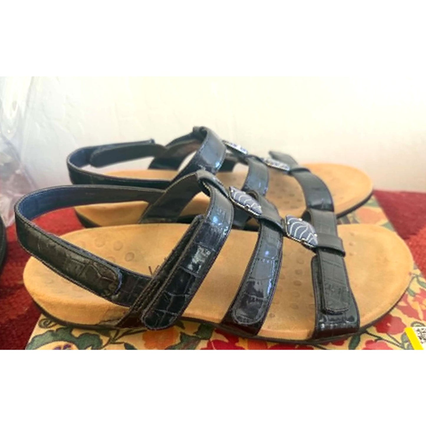 Vionic Amber Navy Blue Patent Strappy Sandals Size 9