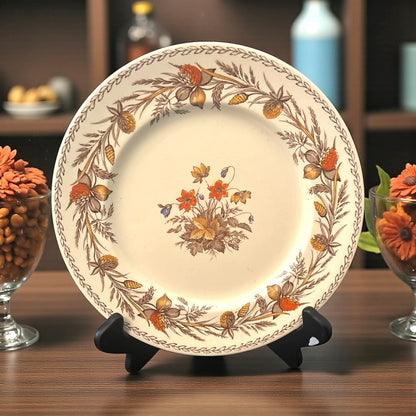 Vintage Johnson Brothers Old English Clover 10” Dinner Plate