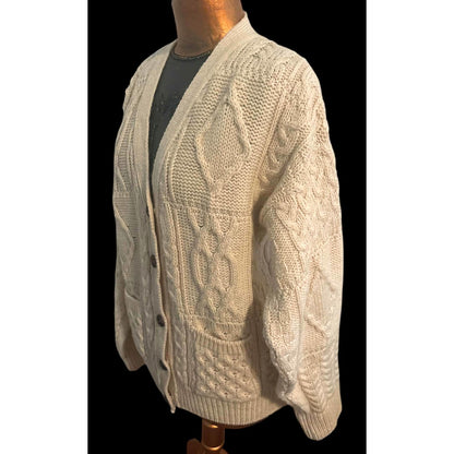 ONLY ONE!!! Vintage Chunky Irish Aran Crafts Handknit Wool Cardigan ~ Size M