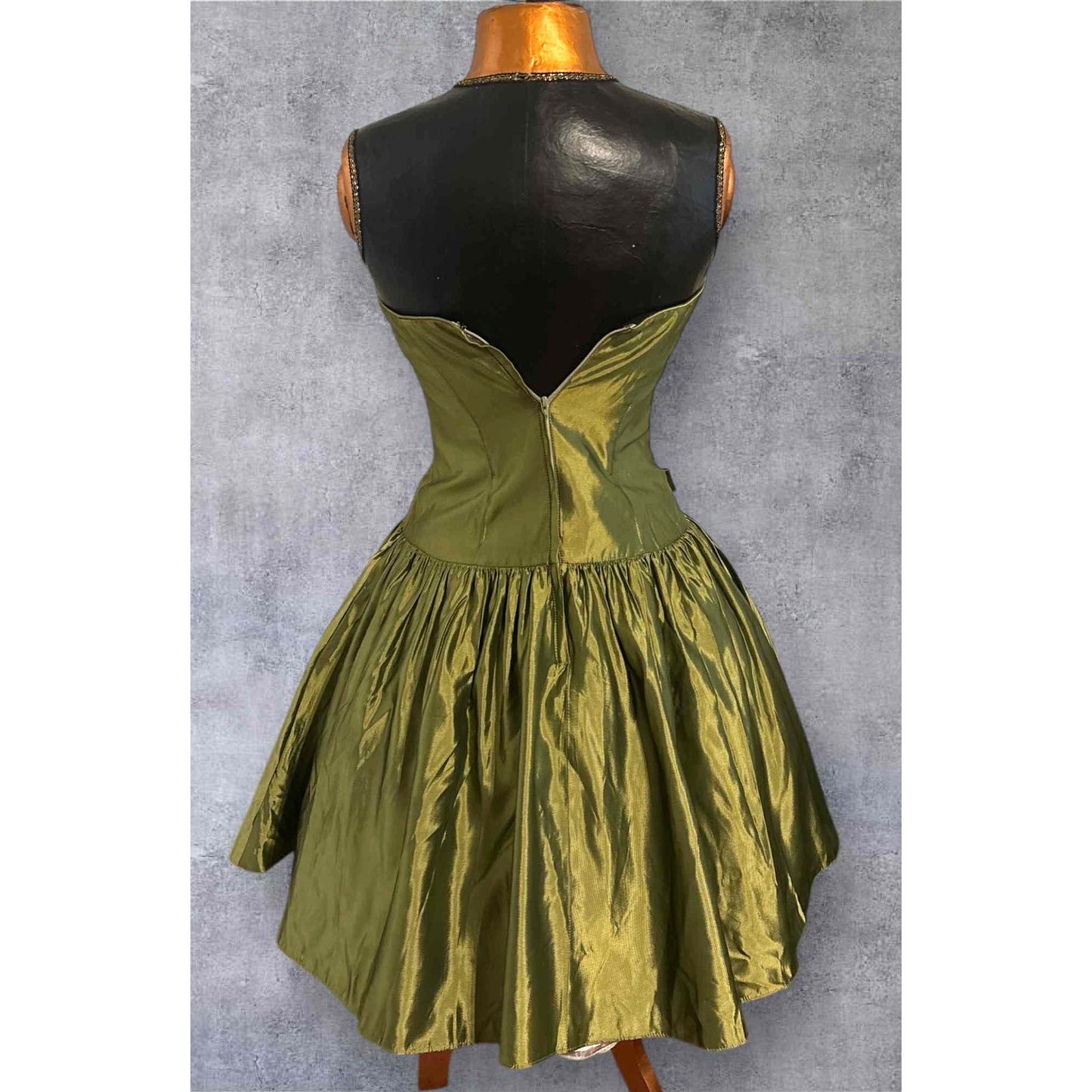 ONLY ONE!!! Vintage Jessica McClintock Green Taffeta Strapless Party Dress Size 8