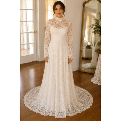 Vintage 1960s William Cahill Lace Wedding Dress with Train XS Antique Ivory