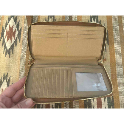 ONLY ONE! New Michael Kors Jet Set Brown Gold Pebbled Leather Zip Around Wristlet Wallet