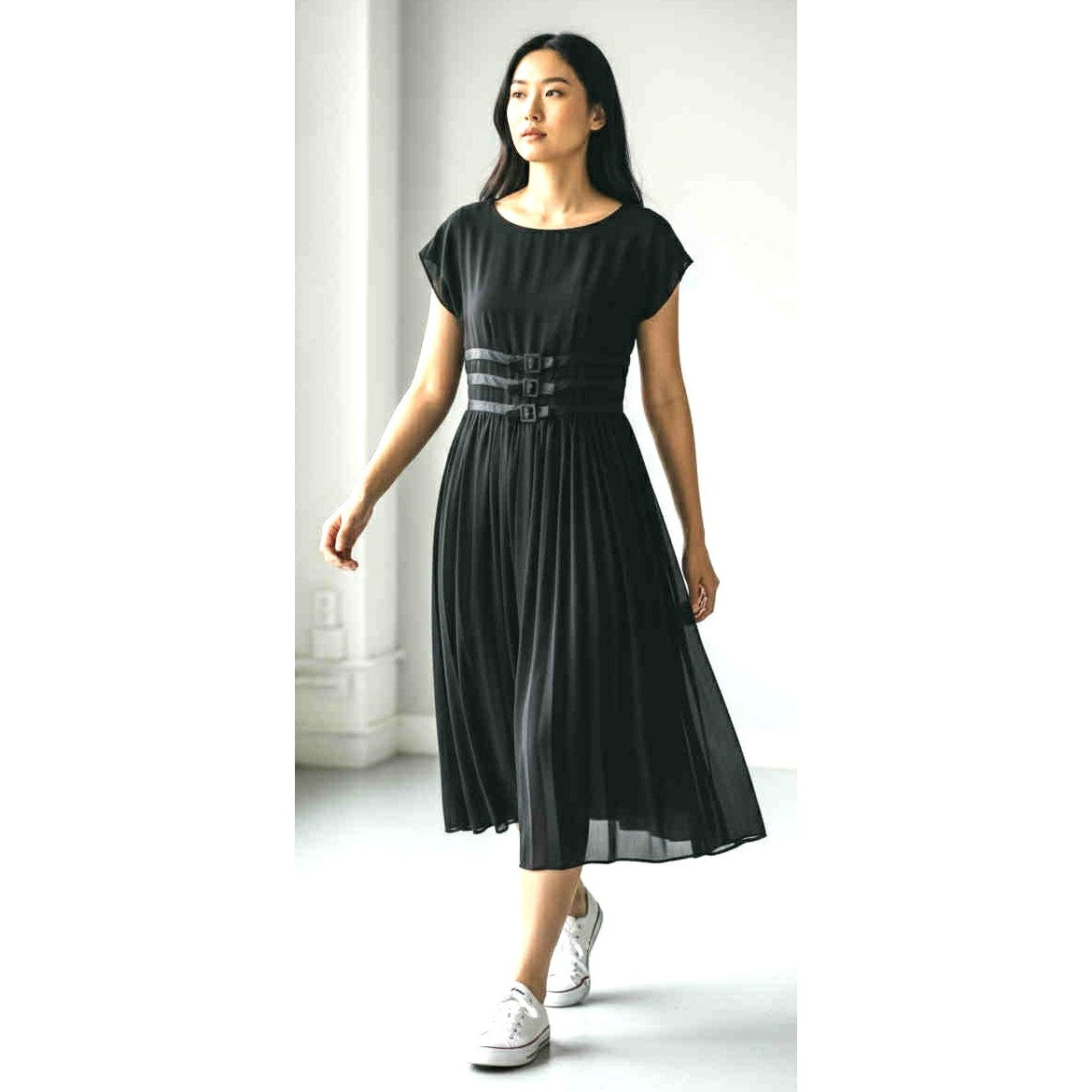 ONLY ONE!!! Vintage 1960s Black Crepe A-Line Dress Size S/M