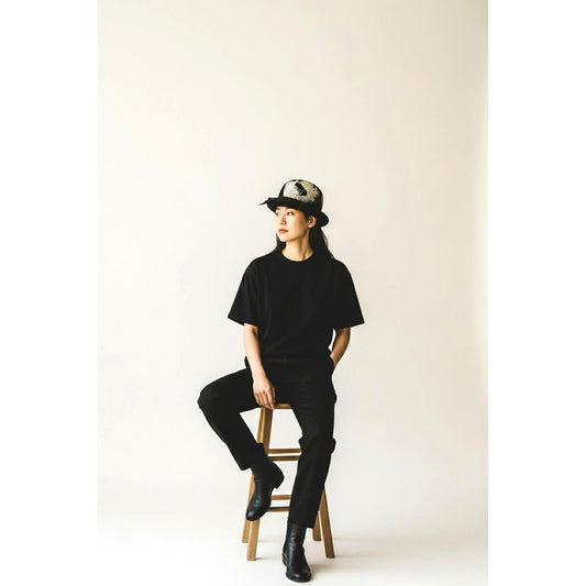 ONLY ONE!!! Vintage Neumann Endler Fair Field Black Wool Bowler Hat White Black Feathers