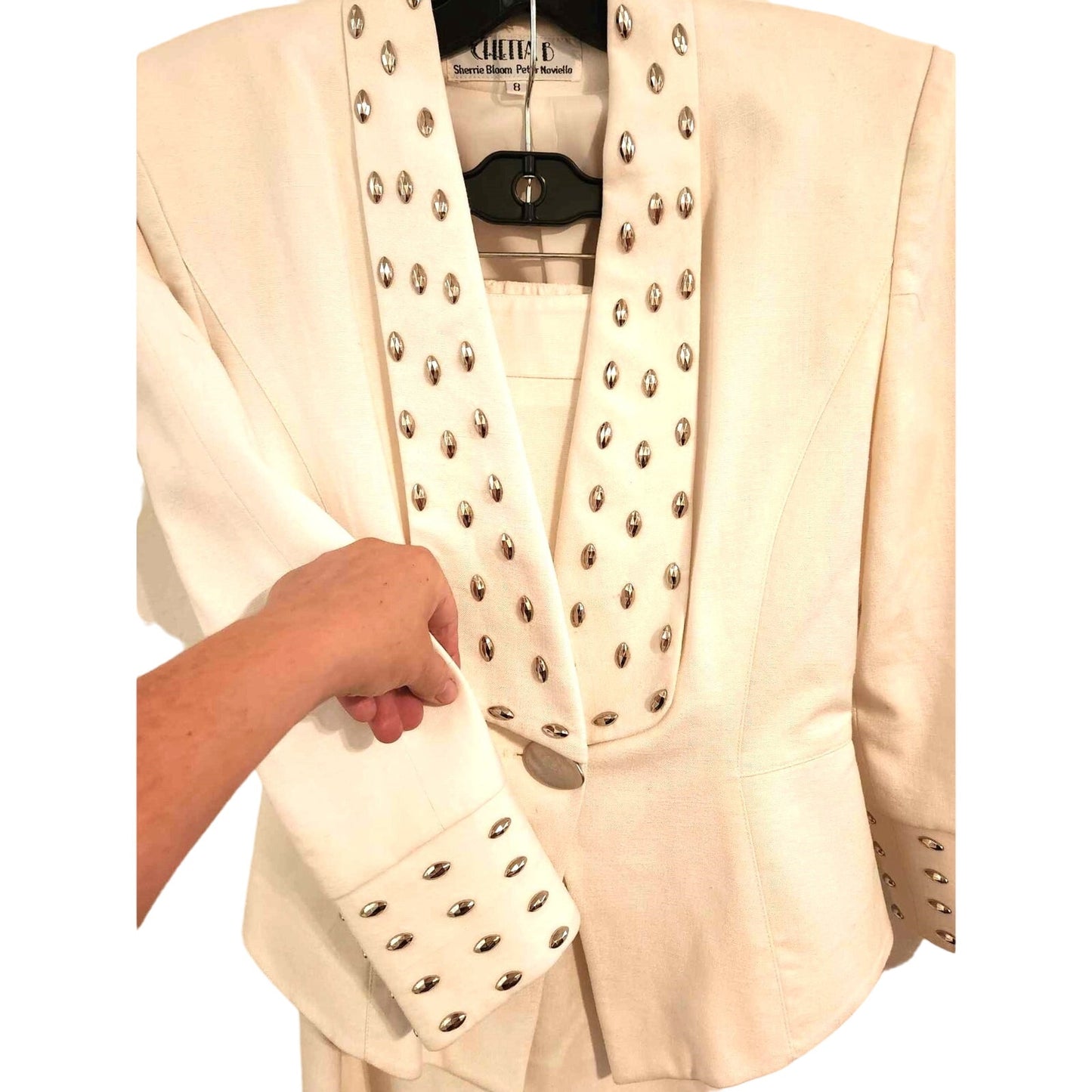 ONLY ONE!!! Vintage Chetta B Cream Grommet-Detail Skirt Suit ~ Size 8