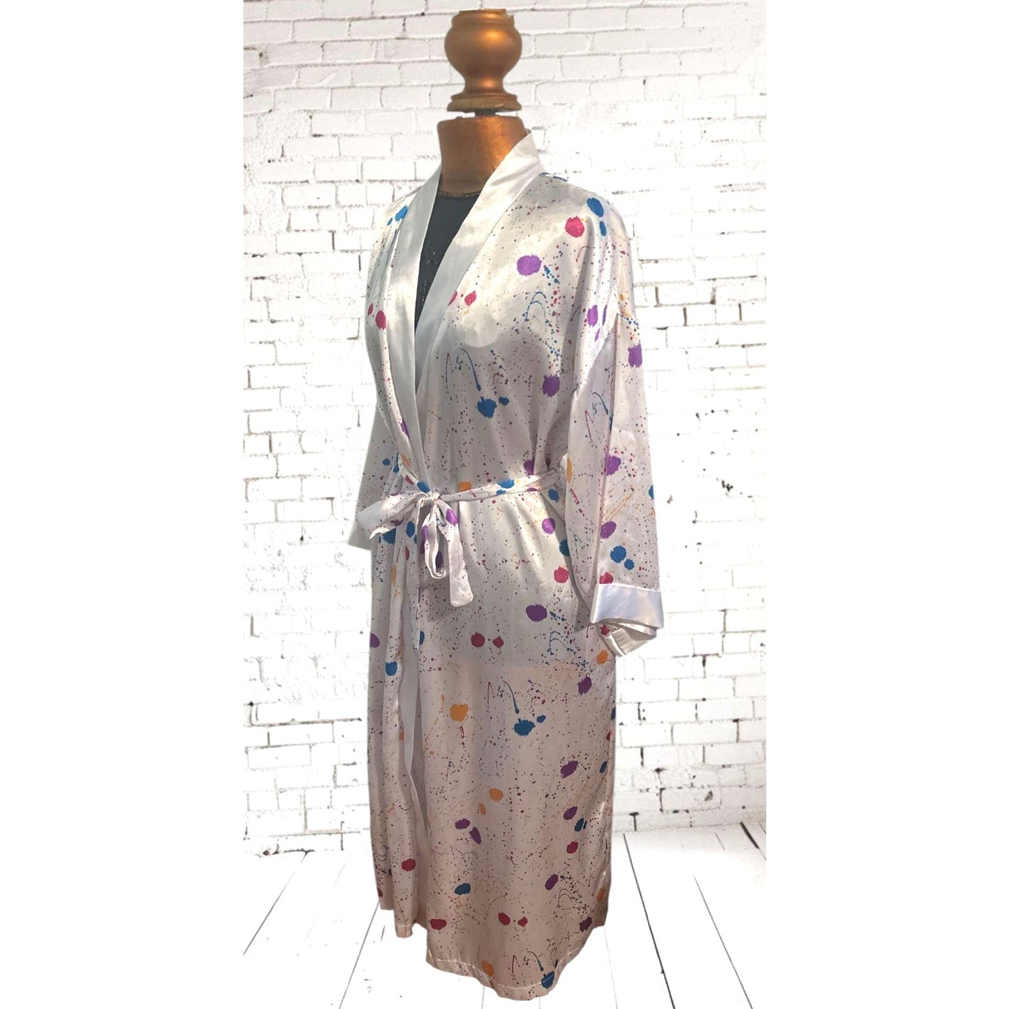 ONLY ONE!!! Vintage Intimate Affair Long White Satin Paint Splattered Robe ~ Size L