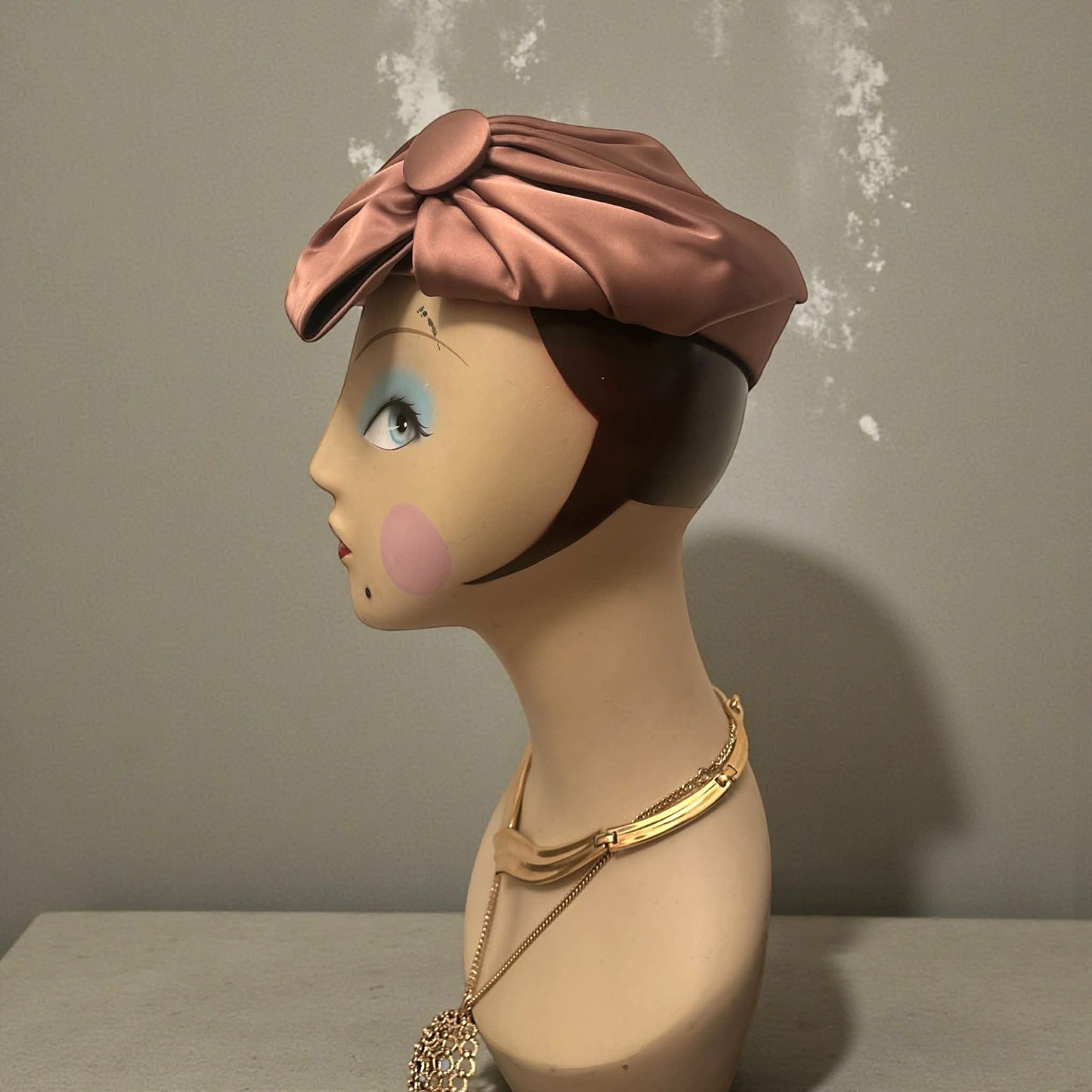 ONLY ONE!!! Vintage 1950s–60s Sculpted Satin Cocktail Hat Pillbox Hat ~ Size 22