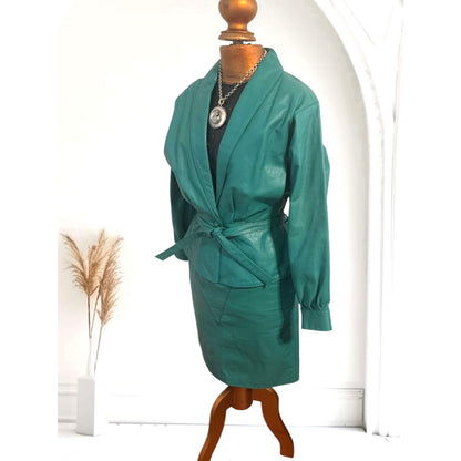 ONLY ONE!!! Vintage Wilsons Suede & Leather Teal 100% Leather Outfit ~  Size 10