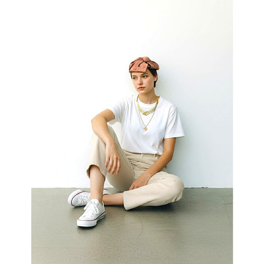 ONLY ONE!!! Vintage 1950s–60s Sculpted Satin Cocktail Hat Pillbox Hat ~ Size 22