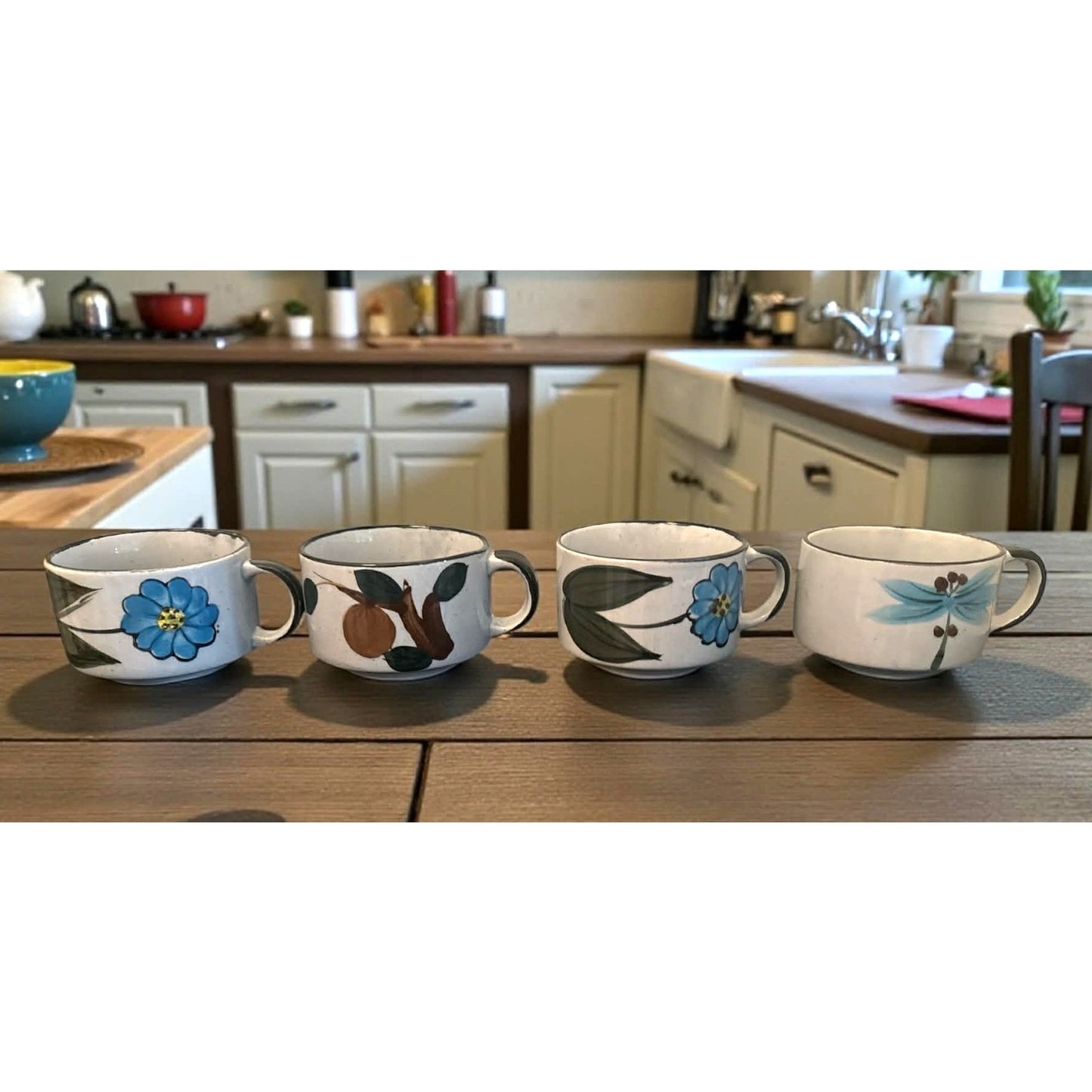 ONLY ONE!!! Vintage 1970s Hand-Painted Soup Mugs Set of 4