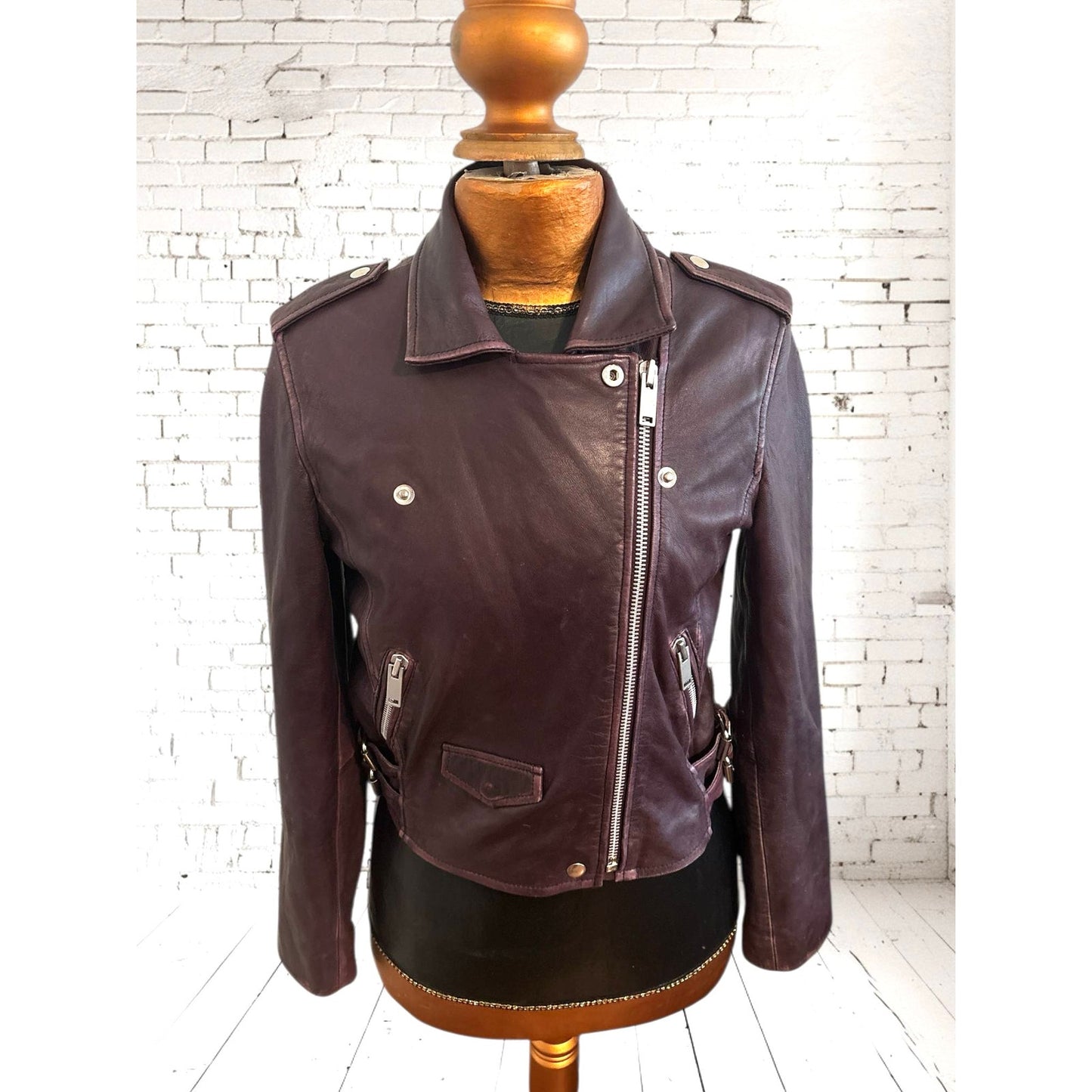 ONLY ONE!!! Amaryllis Distressed 100% Leather Moto Deep Jacket Purple Asymmetric Zip ~ Size S