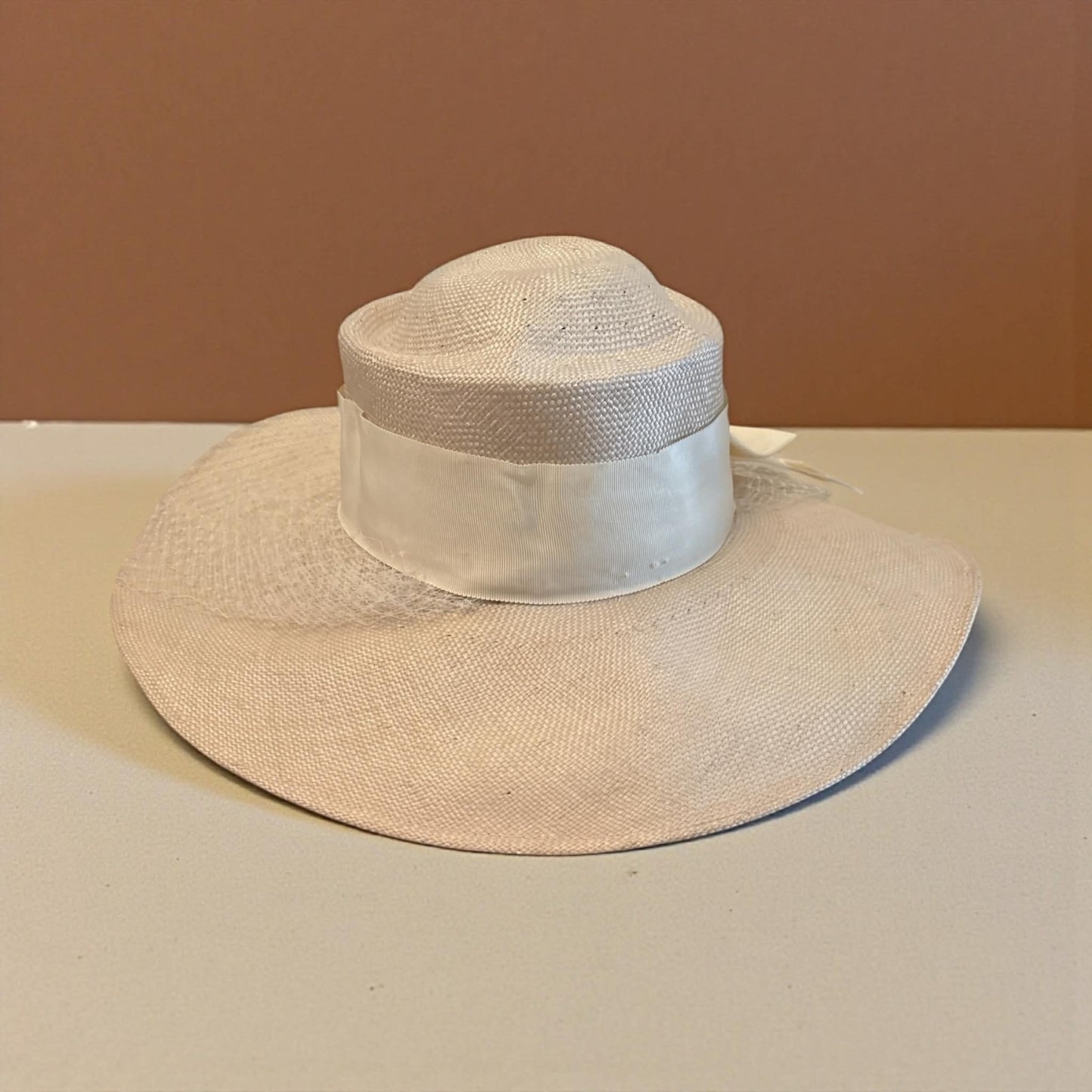 ONLY ONE!!! Vintage 1950s Epnie Wide Brim Straw Hat