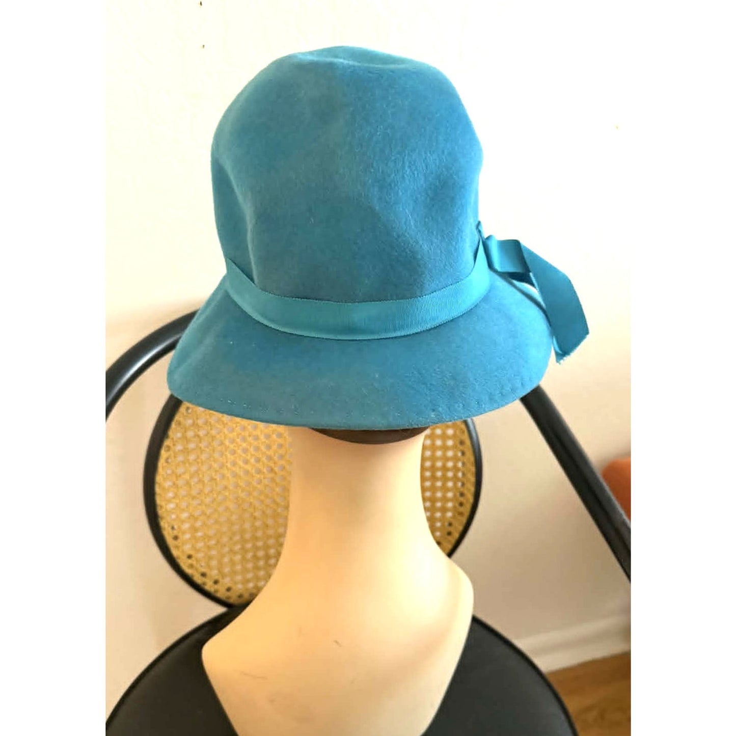 Vintage 1960s Glenover Famtra Felt Cloche Hat ~ Frederick Nelson
