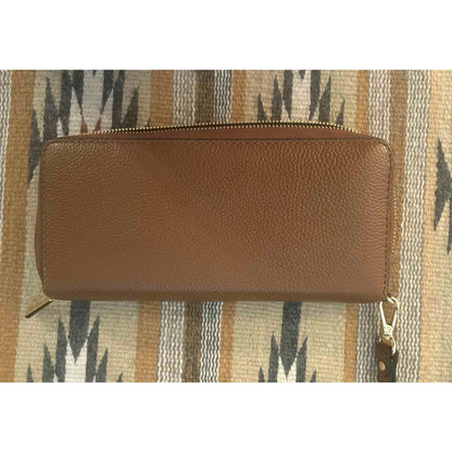 ONLY ONE! New Michael Kors Jet Set Brown Gold Pebbled Leather Zip Around Wristlet Wallet