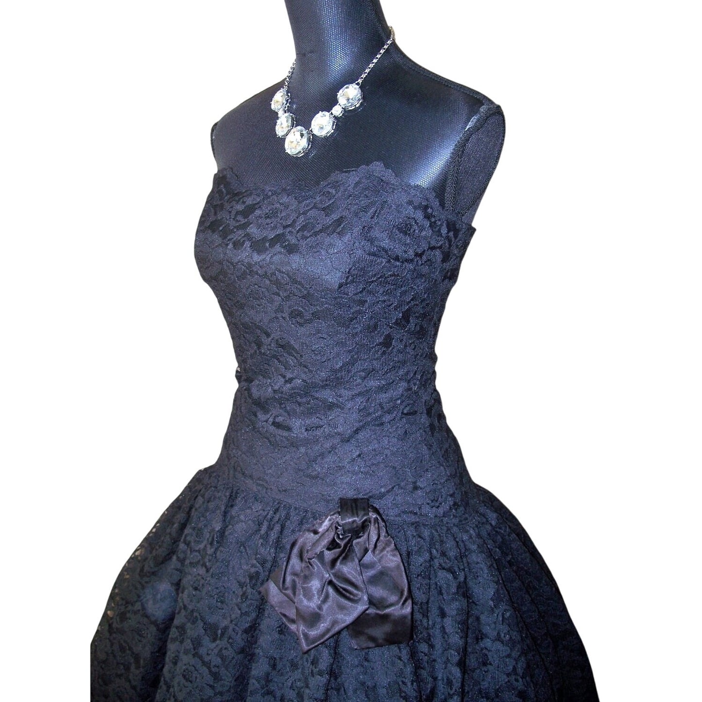 ONLY ONE!!! Vintage 1980s Midnight Glow Strapless Black Lace Party Dress ~ Size S