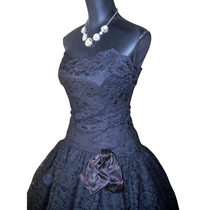 ONLY ONE!!! Vintage 1980s Midnight Glow Strapless Black Lace Party Dress ~ Size S