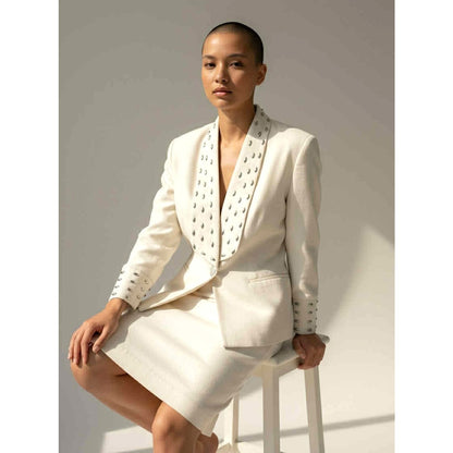 ONLY ONE!!! Vintage Chetta B Cream Grommet-Detail Skirt Suit ~ Size 8