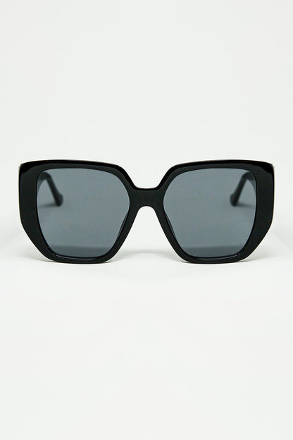 Q2 Black Geometric Cat Eye Pin-Up Sunglasses
