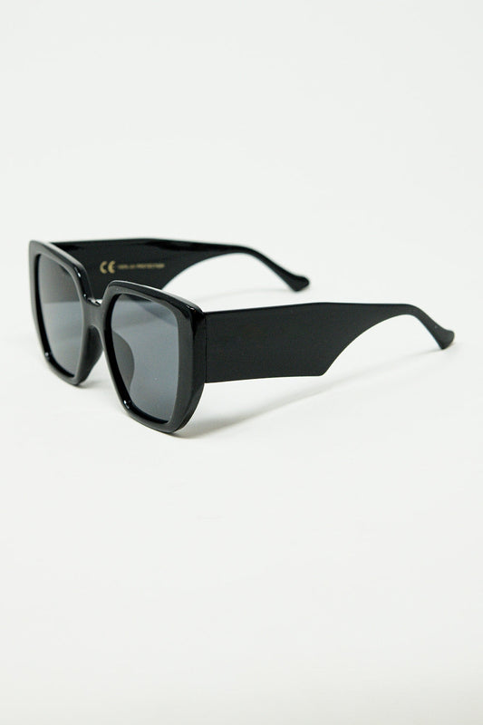 Q2 Black Geometric Cat Eye Pin-Up Sunglasses