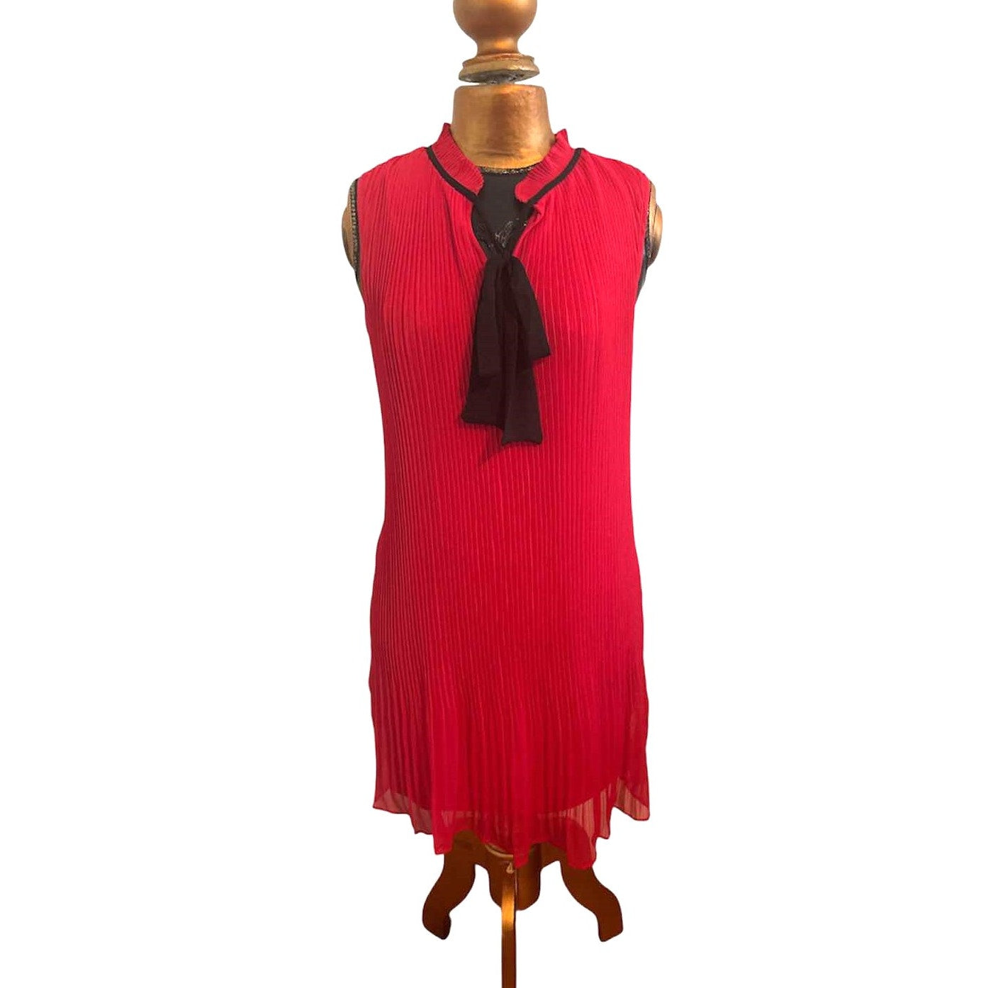 ONLY ONE!!! DKNY Red Pleated Chiffon Shift Dress with Black Bow Detail ~ Size 6