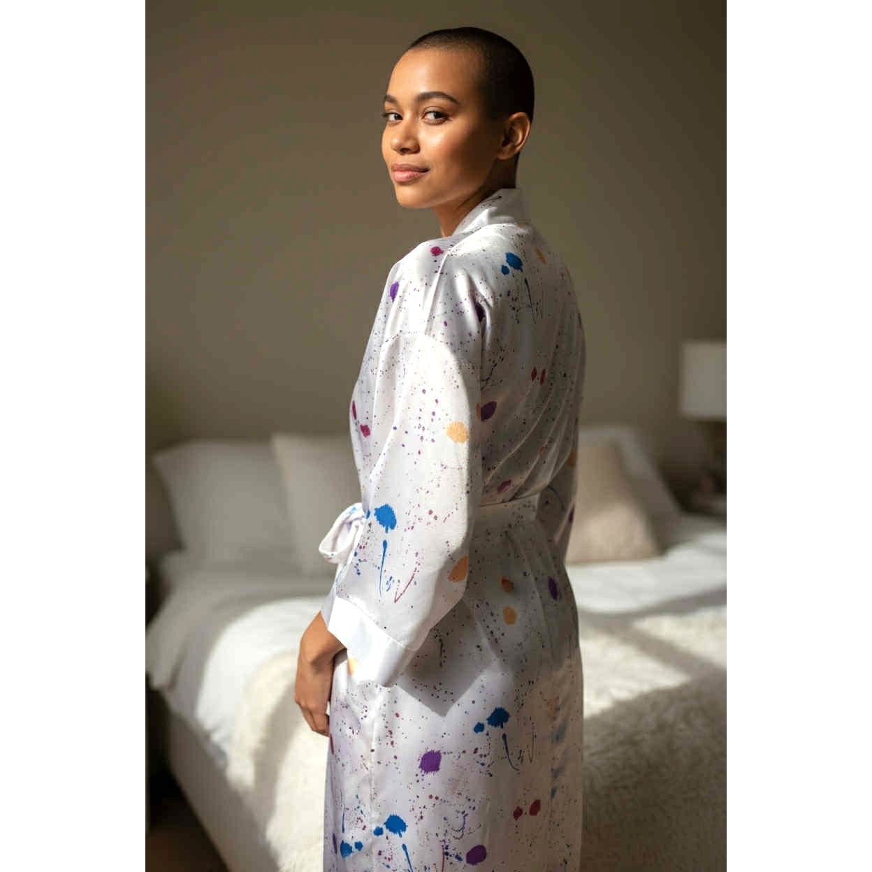 ONLY ONE!!! Vintage Intimate Affair Long White Satin Paint Splattered Robe ~ Size L