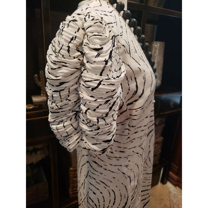 ONLY ONE!!! Vintage 80s Liz Roberts Black & White Dress Puffy Sleeves & Ruffle Hem ~ Size 7/8