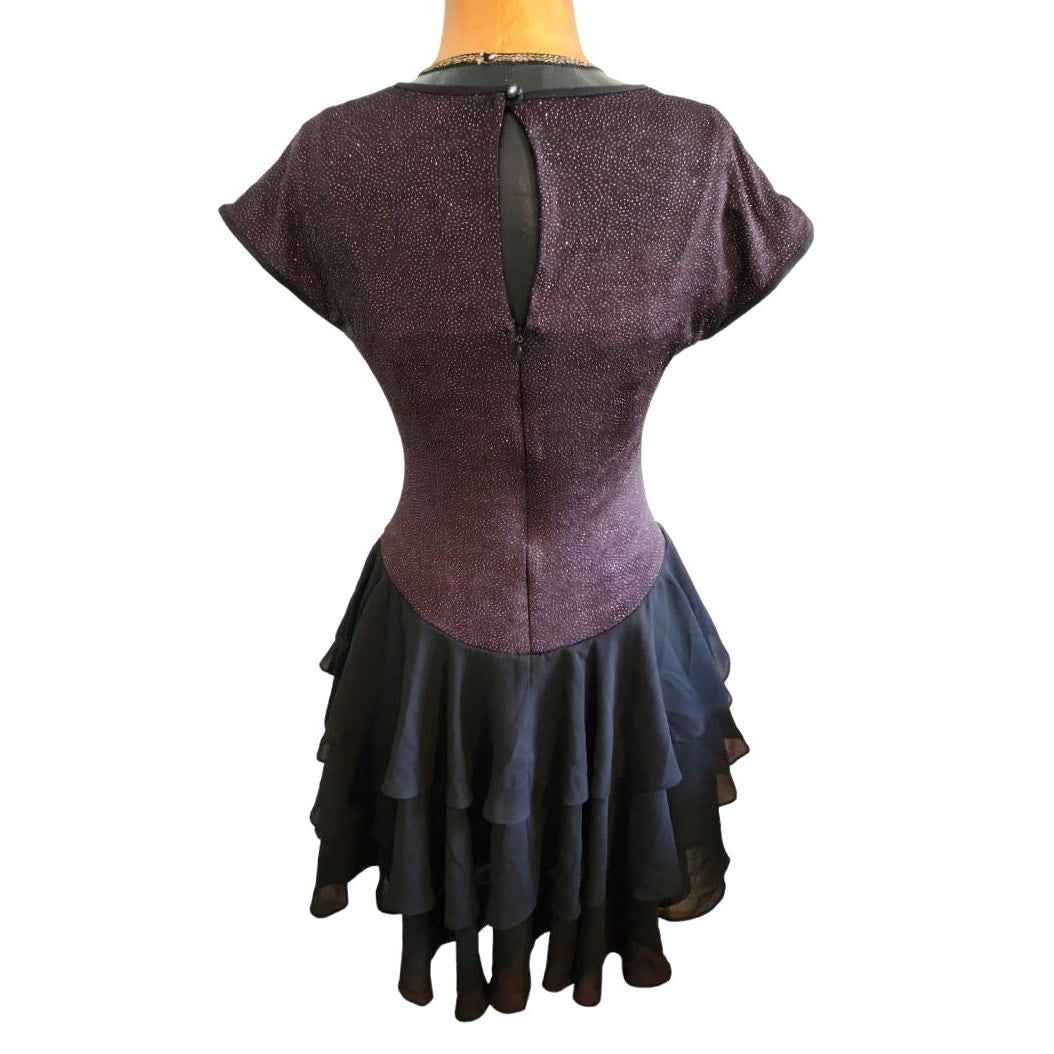 ONLY ONE!!! Vintage Late Edition Black Silver Sparkle Stretchy Dress ~ Ruffle Skirt Size 8