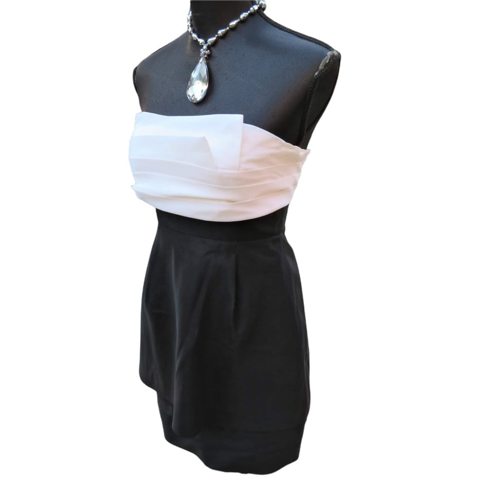 Elegant Silk Strapless Cocktail Dress in Black & Ivory