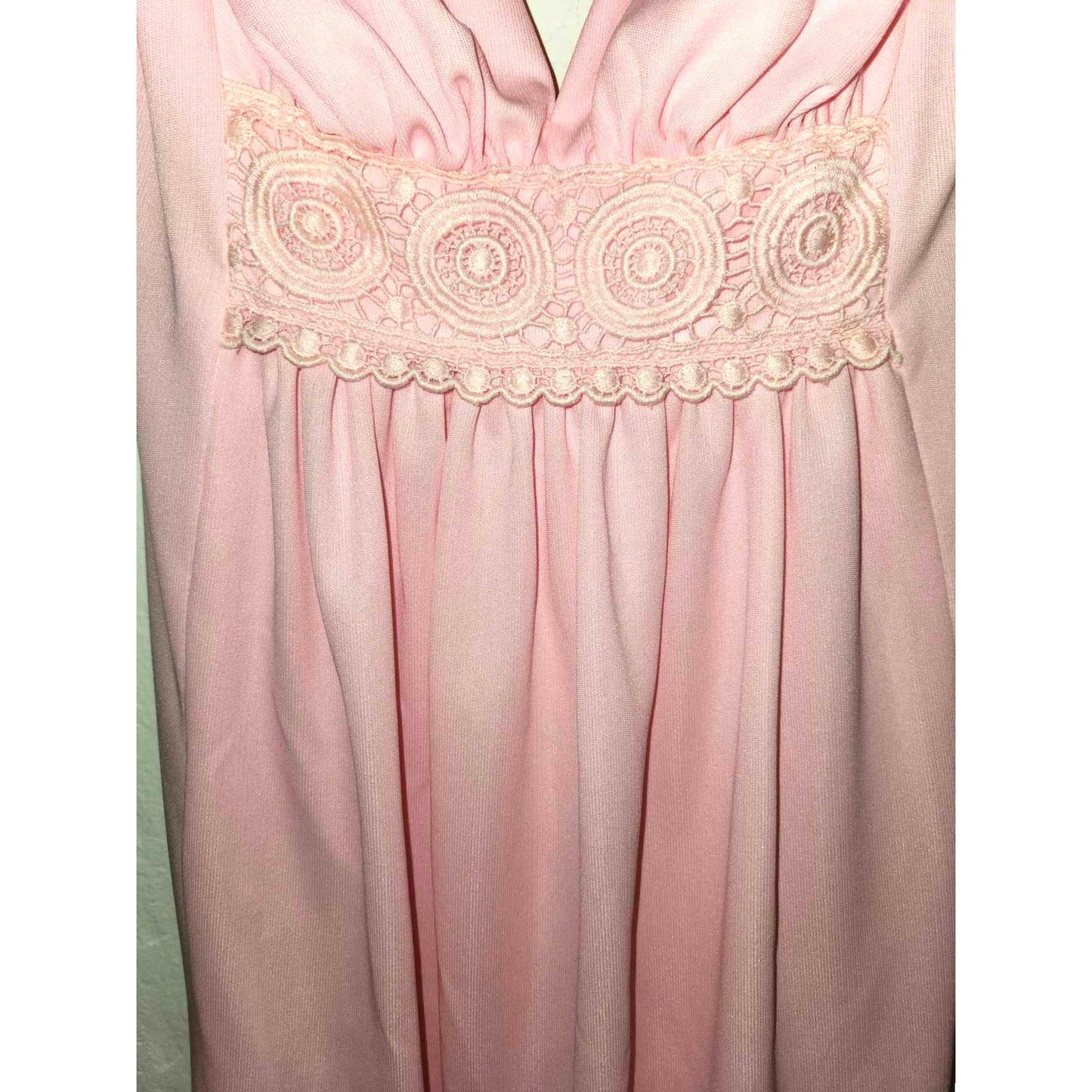 ONLY ONE!!! Vintage 1970s Pink Polyester Maxi Dress w/Bow Tie in Back Sz XS/S