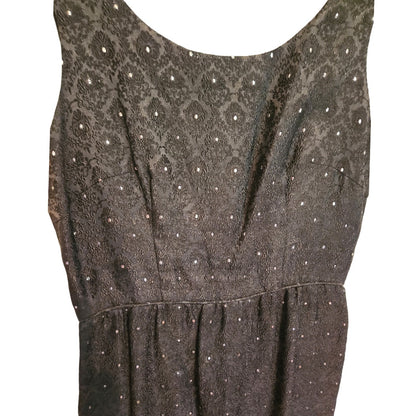 ONLY ONE!!! Vintage 1960s Black Sleeveless Brocade Cocktail Dress w/Silver Metallic Dots ~ Size M/L